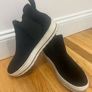 Zara High Top Platform Sneakers Size 9
